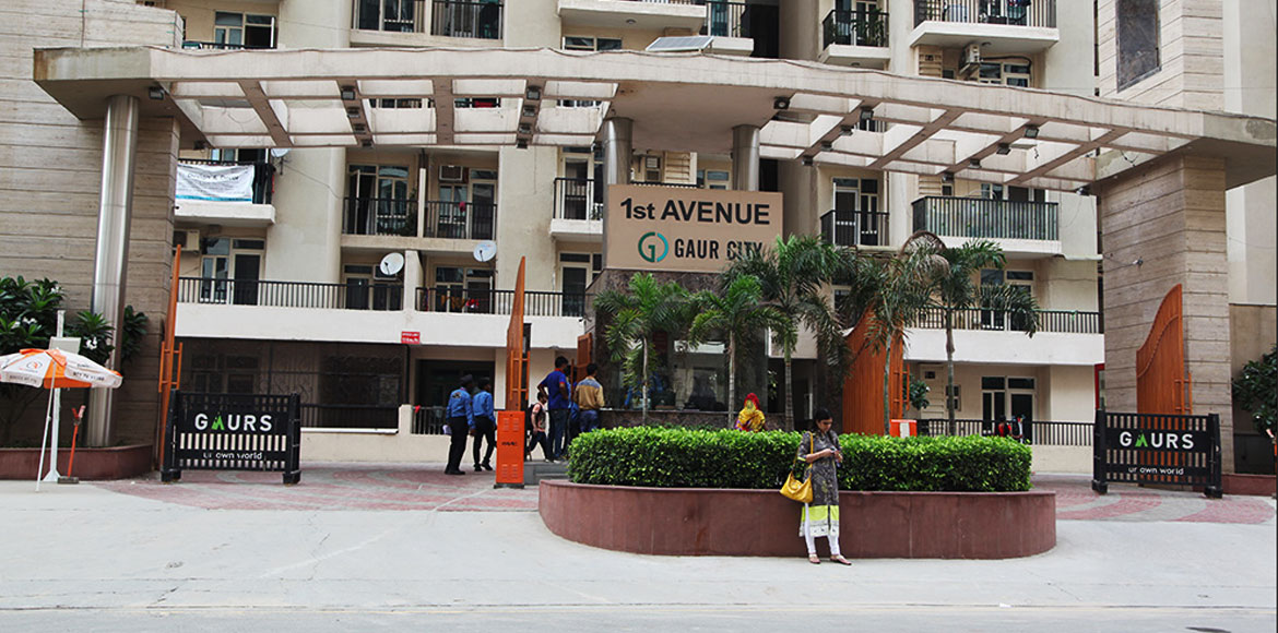 Why Purchasing a Gaur City 1st Avenue Flat Through Gaur City Resale Can Be a Smart Investment?