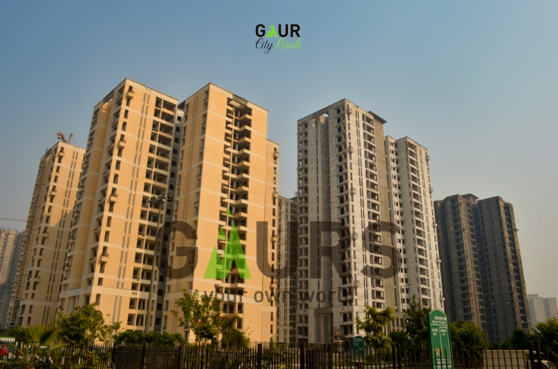 Discover Comfort and Convenience: 2BHK Living in Gaur City's 7th and 14th Avenue